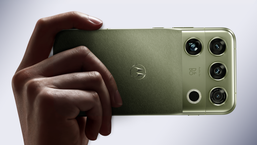 Back panel of the Motorola Signature 27 smartphone featuring a ceramic camera module